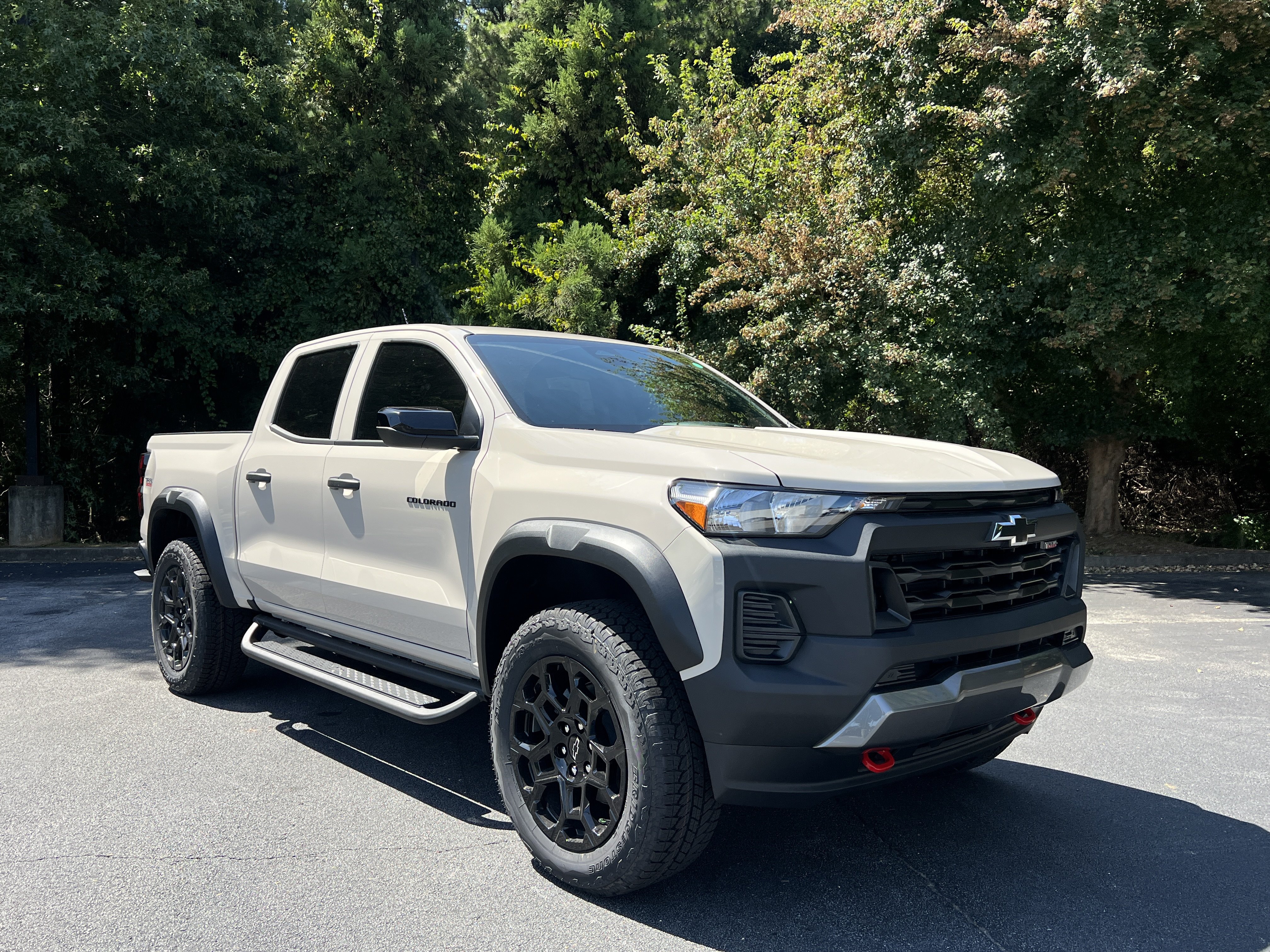 New 2026 Chevrolet Colorado Trail Boss AWD/4WD image 2