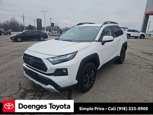 Used 2024 Toyota RAV4 Adventure image 8