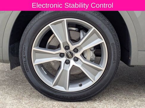 Used 2025 Audi Q5 2.0T Premium image 11