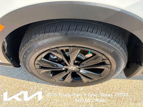 Used 2025 Honda CR-V Sport Touring image 4