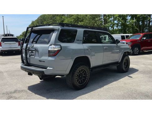 Used 2017 Toyota 4Runner TRD Pro AWD/4WD image 8