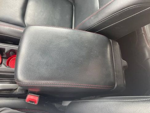 Used 2019 Jeep Wrangler Unlimited Rubicon AWD/4WD image 44
