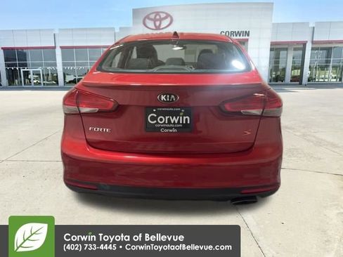 Used 2018 Kia Forte S image 4