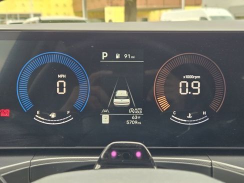 Used 2025 Hyundai Santa Fe SEL image 15