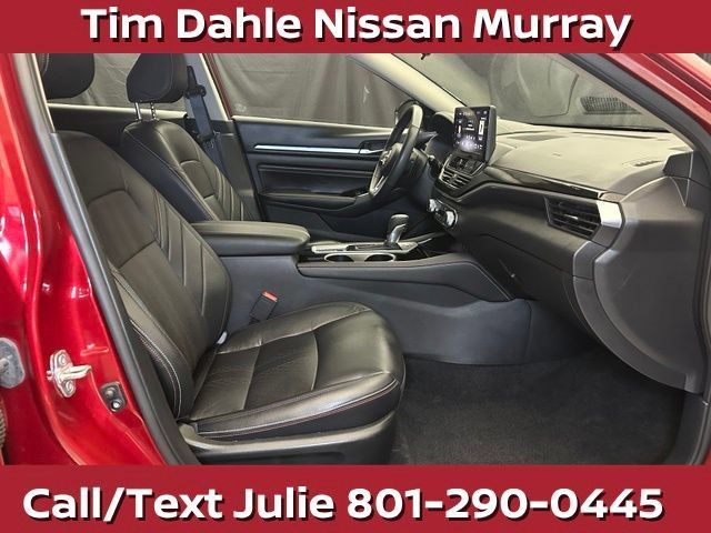 Used 2023 Nissan Altima 2.5 SR w/ SR Premium Package AWD/4WD image 15