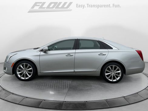 Used 2014 Cadillac XTS Luxury image 4