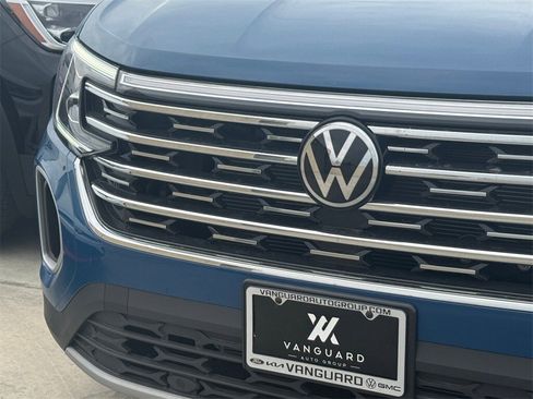 New 2025 Volkswagen Atlas SEL image 4