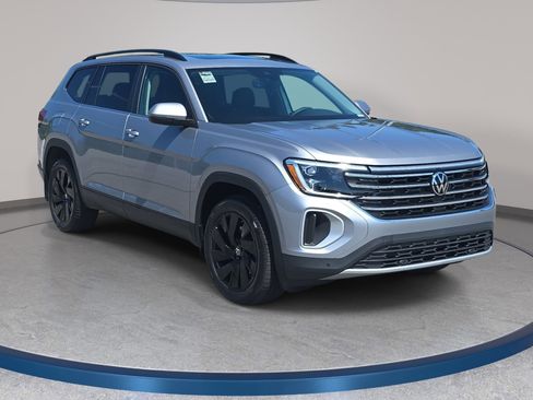New 2026 Volkswagen Atlas SE AWD/4WD image 3