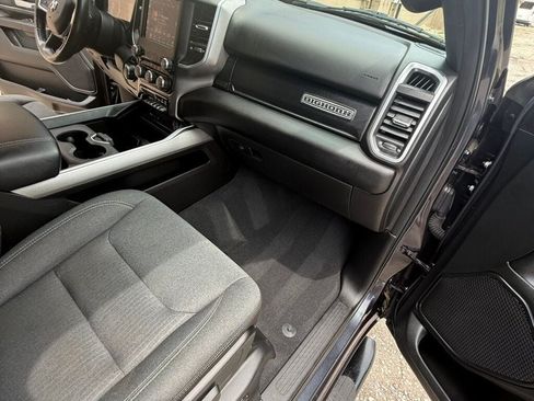 Used 2019 RAM 1500 Big Horn AWD/4WD image 38
