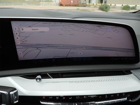 New 2026 Cadillac Optiq Luxury 2 image 18