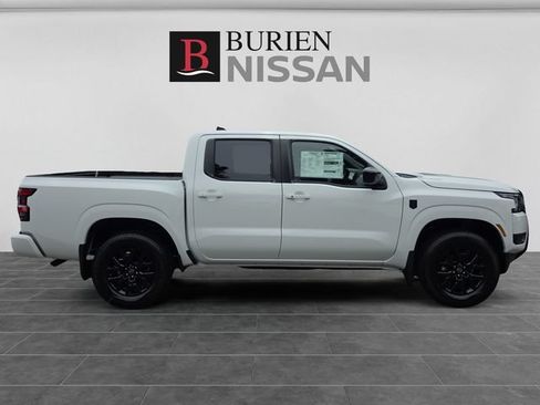 New 2026 Nissan Frontier SV AWD/4WD image 6