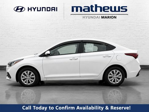 Used 2021 Hyundai Accent SE FWD image 2