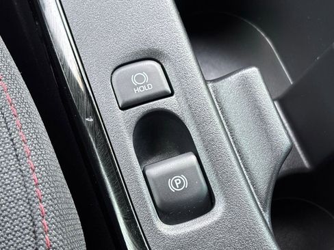 Certified 2025 Toyota Corolla SE image 21