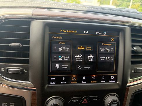 Used 2018 RAM 2500 Laramie AWD/4WD image 34