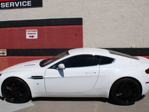 Used 2008 Aston Martin V8 Vantage Coupe RWD image 11