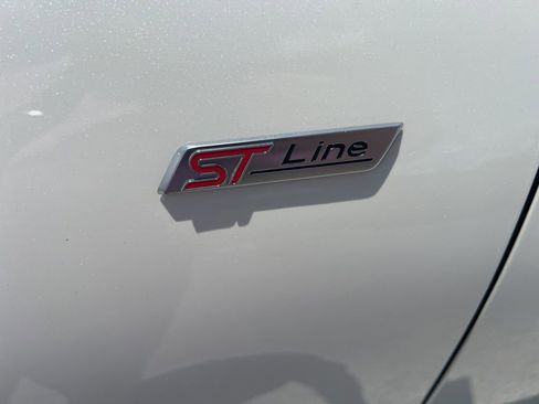 Used 2023 Ford Escape ST-Line Select w/ Tech Pack #2 AWD/4WD image 9