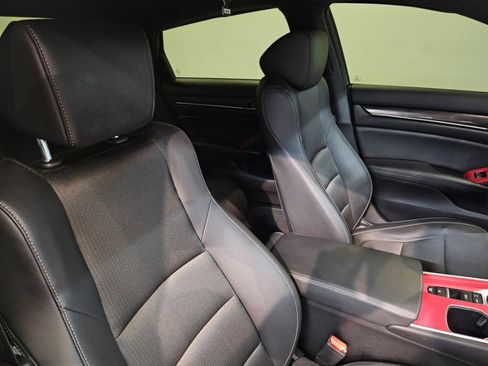 Used 2022 Honda Accord Sport image 12