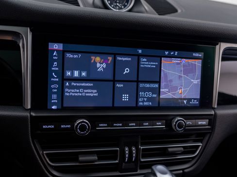 Used 2019 Porsche Macan S AWD/4WD image 22