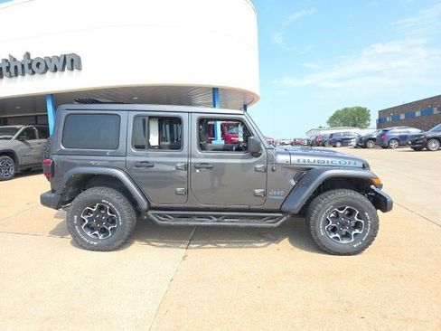 Used 2022 Jeep Wrangler Unlimited Rubicon 4xe w/ Cold Weather Group AWD/4WD image 9