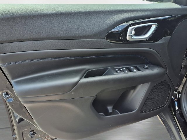 New 2026 Jeep Compass Latitude AWD/4WD image 14