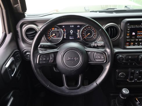 Used 2022 Jeep Wrangler Unlimited Sport w/ Sun And Sound Package AWD/4WD image 17