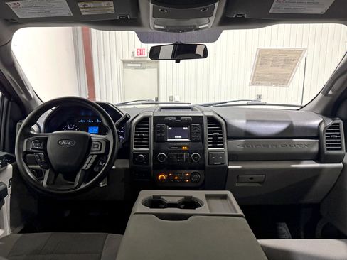 Used 2019 Ford F250 XL w/ Power Equipment Group image 26