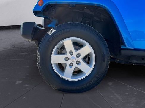 Used 2014 Jeep Wrangler Unlimited Sport image 14