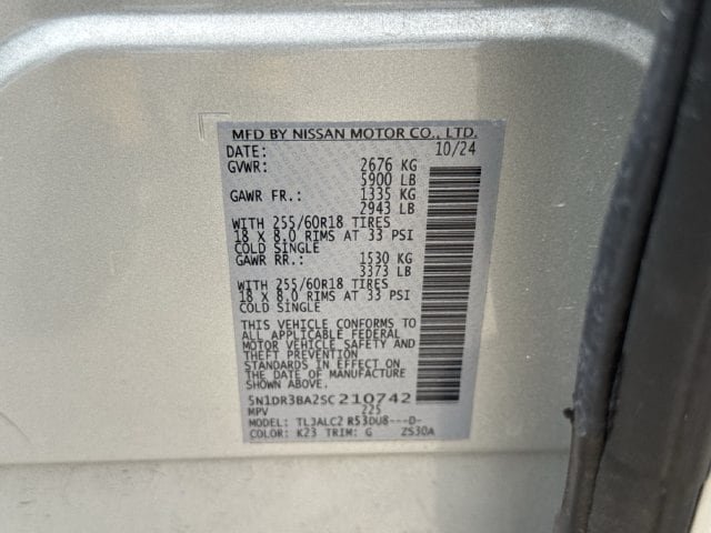 Used 2025 Nissan Pathfinder SV FWD image 34