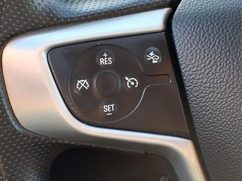 Used 2024 GMC Terrain SLE AWD/4WD image 25