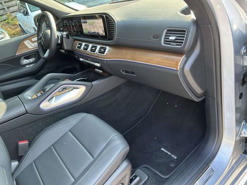 Used 2025 Mercedes-Benz GLS 450 4MATIC image 52