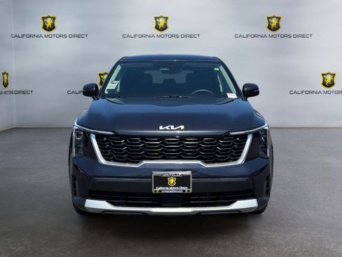 Used 2025 Kia Sorento LX FWD image 8