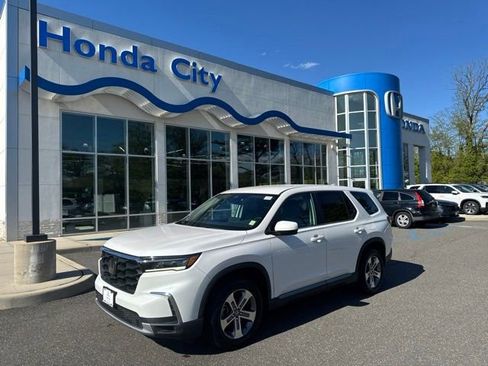 Used 2023 Honda Pilot EX-L image 2