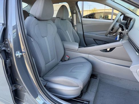 New 2026 Hyundai Elantra SE image 23