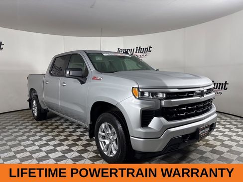 Used 2022 Chevrolet Silverado 1500 RST w/ Convenience Package II image 4