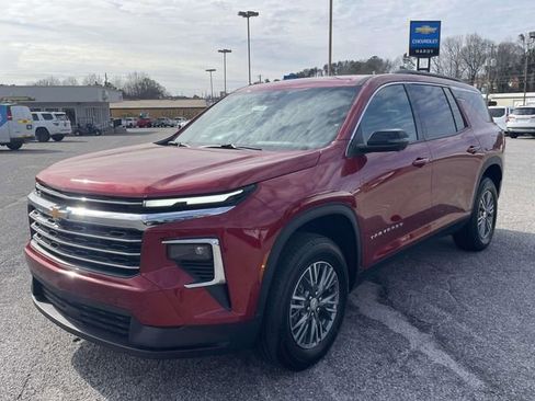 New 2026 Chevrolet Traverse LT w/ Driver Confidence Package image 7