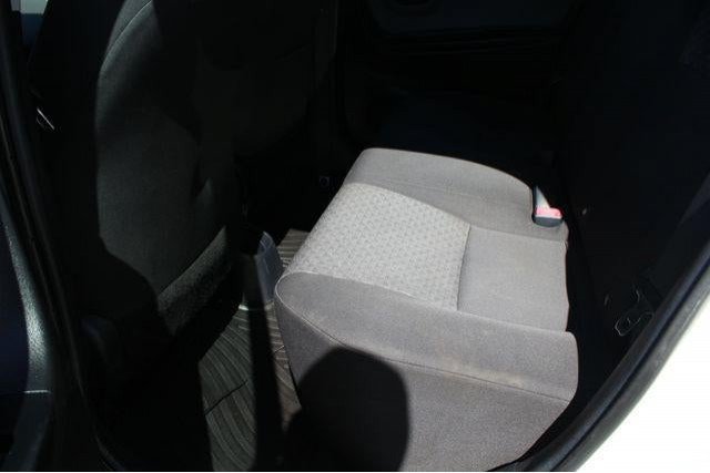 Used 2016 Toyota Yaris L FWD image 27
