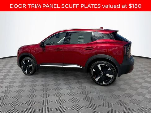 Used 2025 Nissan Kicks SR w/ SR Premium Package image 6