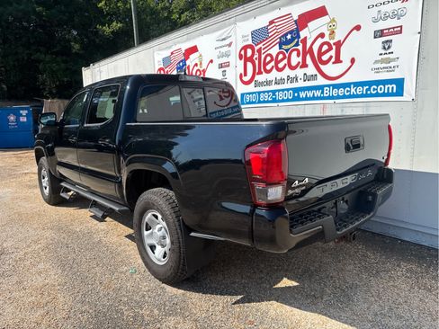 Used 2020 Toyota Tacoma SR AWD/4WD image 8