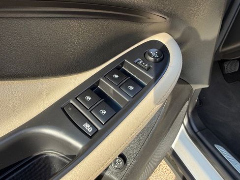 Used 2020 Buick Envision Essence FWD image 20