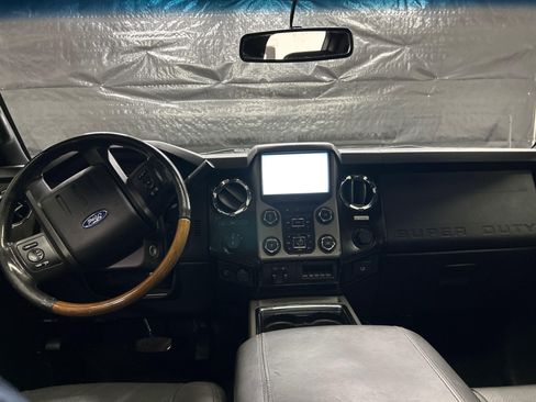 Used 2016 Ford F350 Platinum w/ Platinum Package AWD/4WD image 11