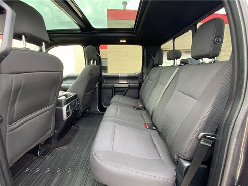 Used 2018 Ford F150 XLT w/ Equipment Group 302A Luxury AWD/4WD image 11