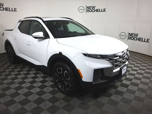 Used 2022 Hyundai Santa Cruz SEL Premium image 3
