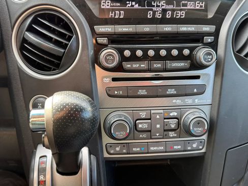 Used 2015 Honda Pilot Touring image 24