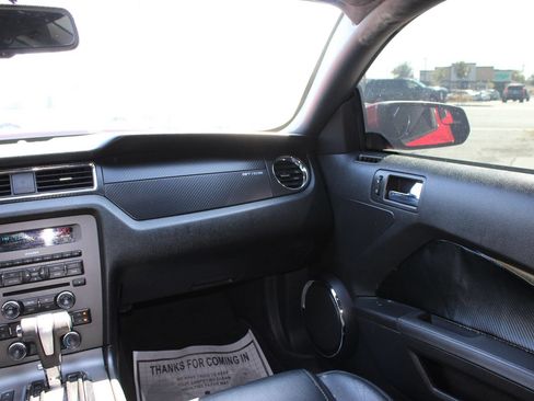 Used 2012 Ford Mustang GT Premium RWD image 22