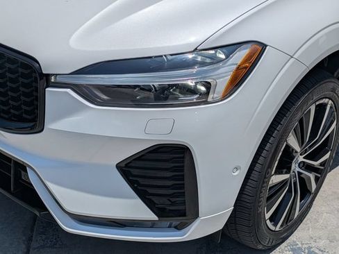 Certified 2023 Volvo XC60 B5 Plus w/ Climate Package FWD image 9