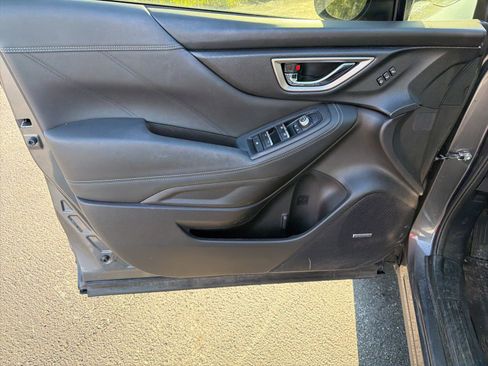 Used 2020 Subaru Forester Touring image 14