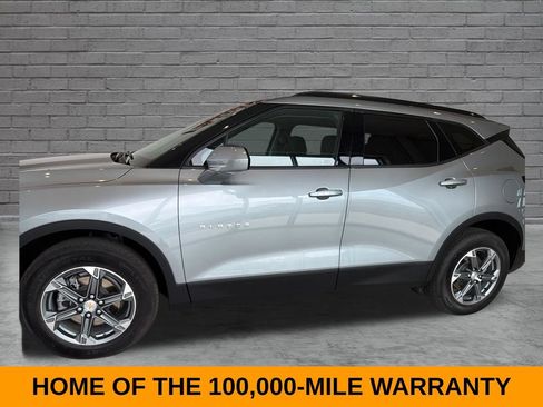 Used 2024 Chevrolet Blazer LT w/ Convenience Package AWD/4WD image 2
