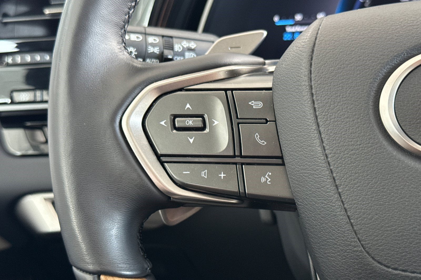 Certified 2026 Lexus RX 350 Premium Plus w/ Accessory Package (Z1) FWD image 30