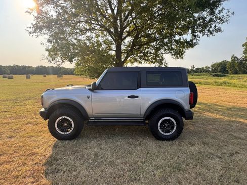 Used 2024 Ford Bronco Big Bend w/ Sasquatch Package AWD/4WD image 8