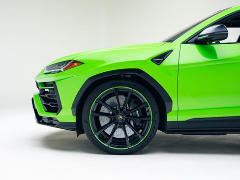 Used 2021 Lamborghini Urus image 15